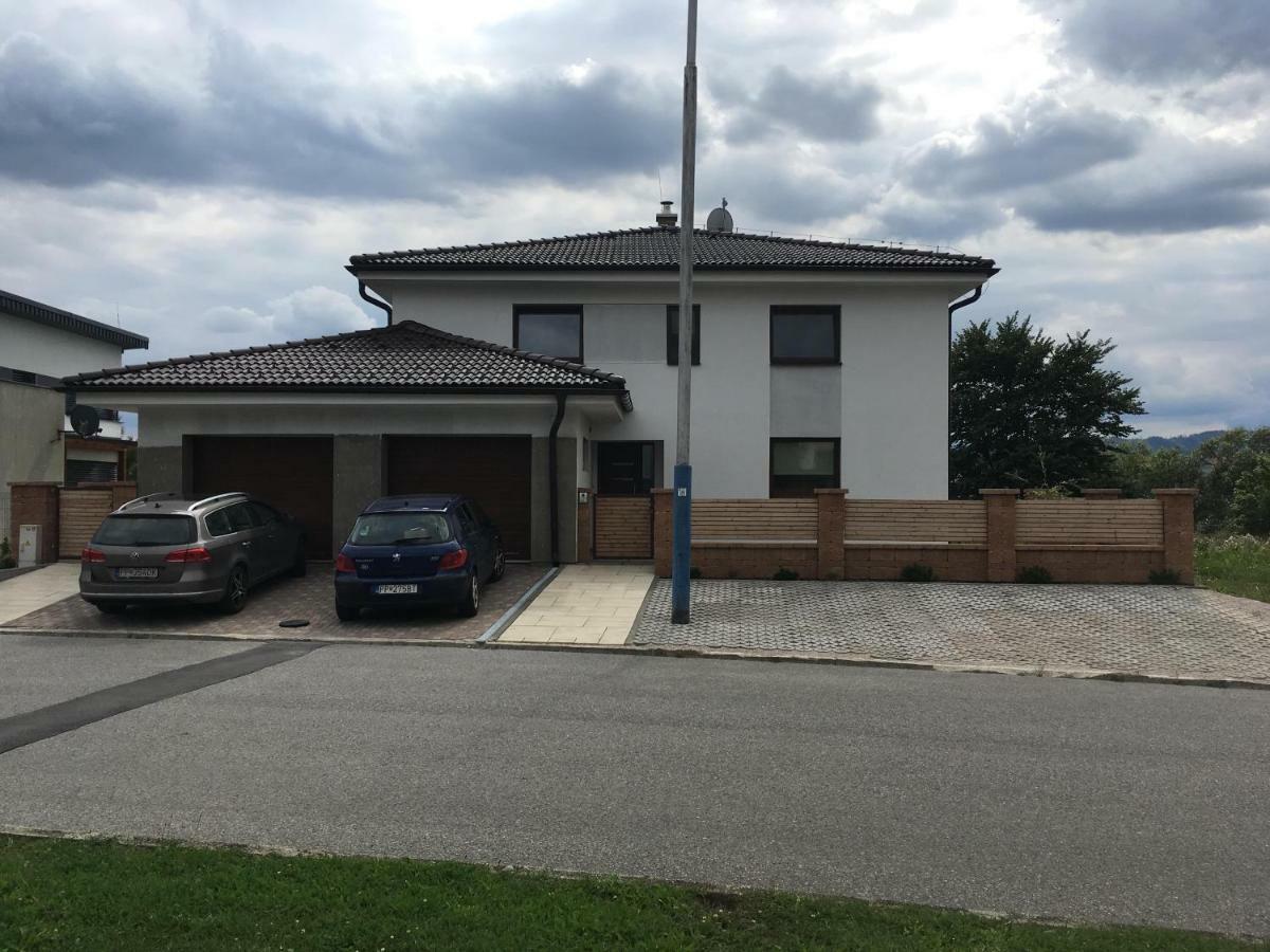 Privat Leilighet Poprad Eksteriør bilde
